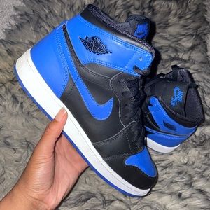 Jordan 1 Retro High OG
Black Royal Blue 2013 (GS)